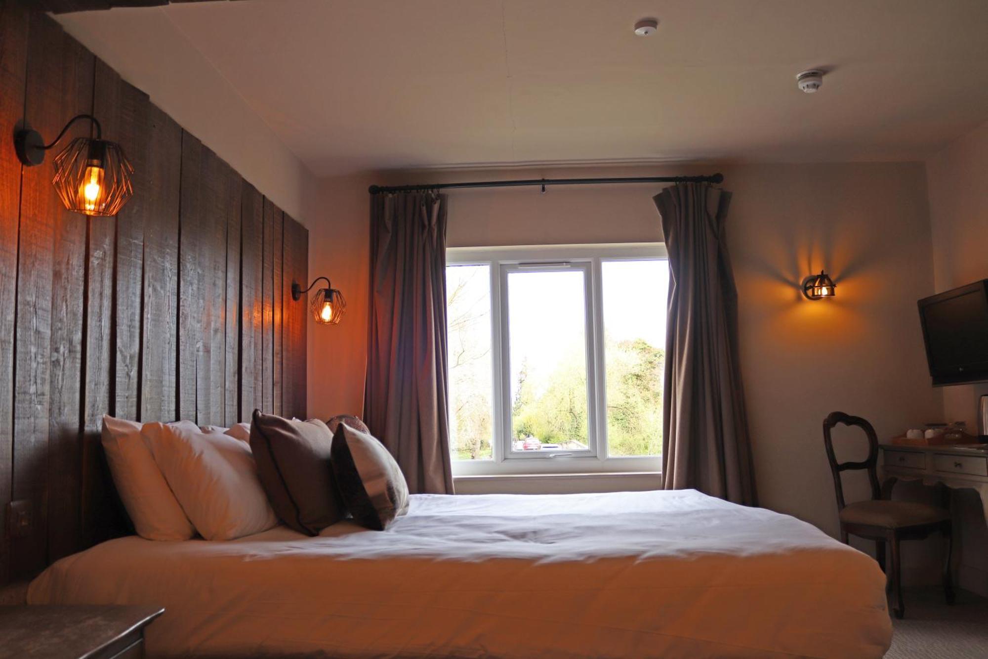 Shillingford Bridge Hotel Wallingford Dış mekan fotoğraf
